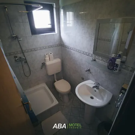 Garni Aba מוטל טראווניק